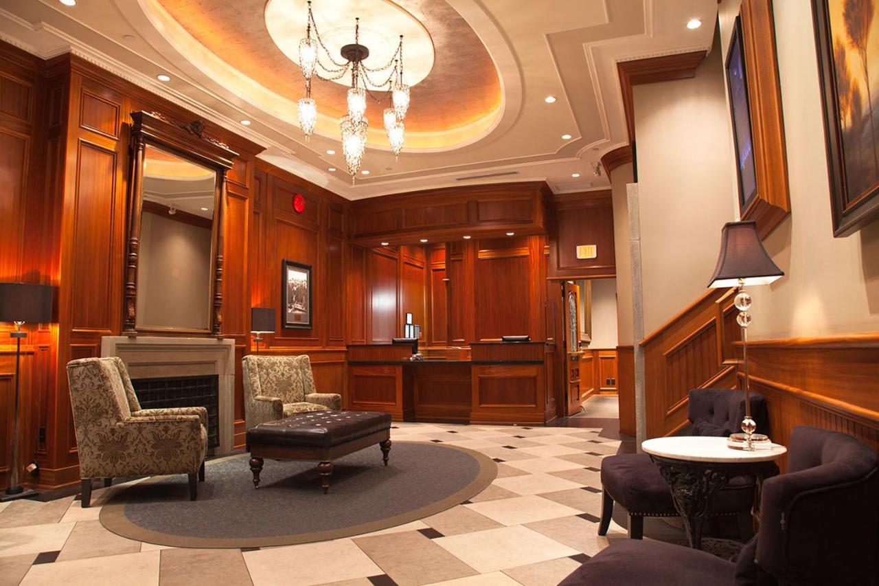 Strathcona Hotel Victoria Bagian luar foto