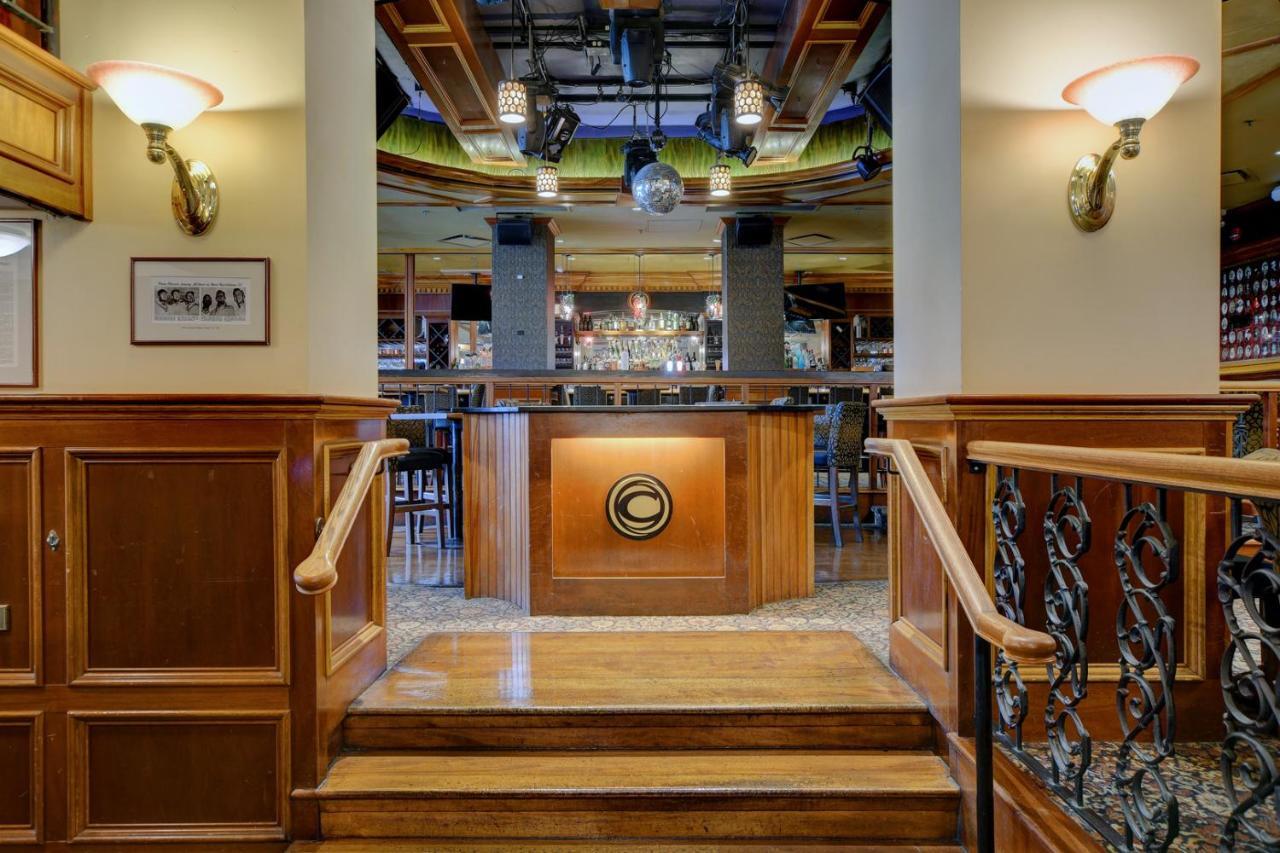 Strathcona Hotel Victoria Bagian luar foto